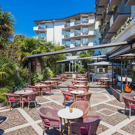 Hotel Continental - Tonelli Hotels Torbole Sul Garda Exteriér fotografie