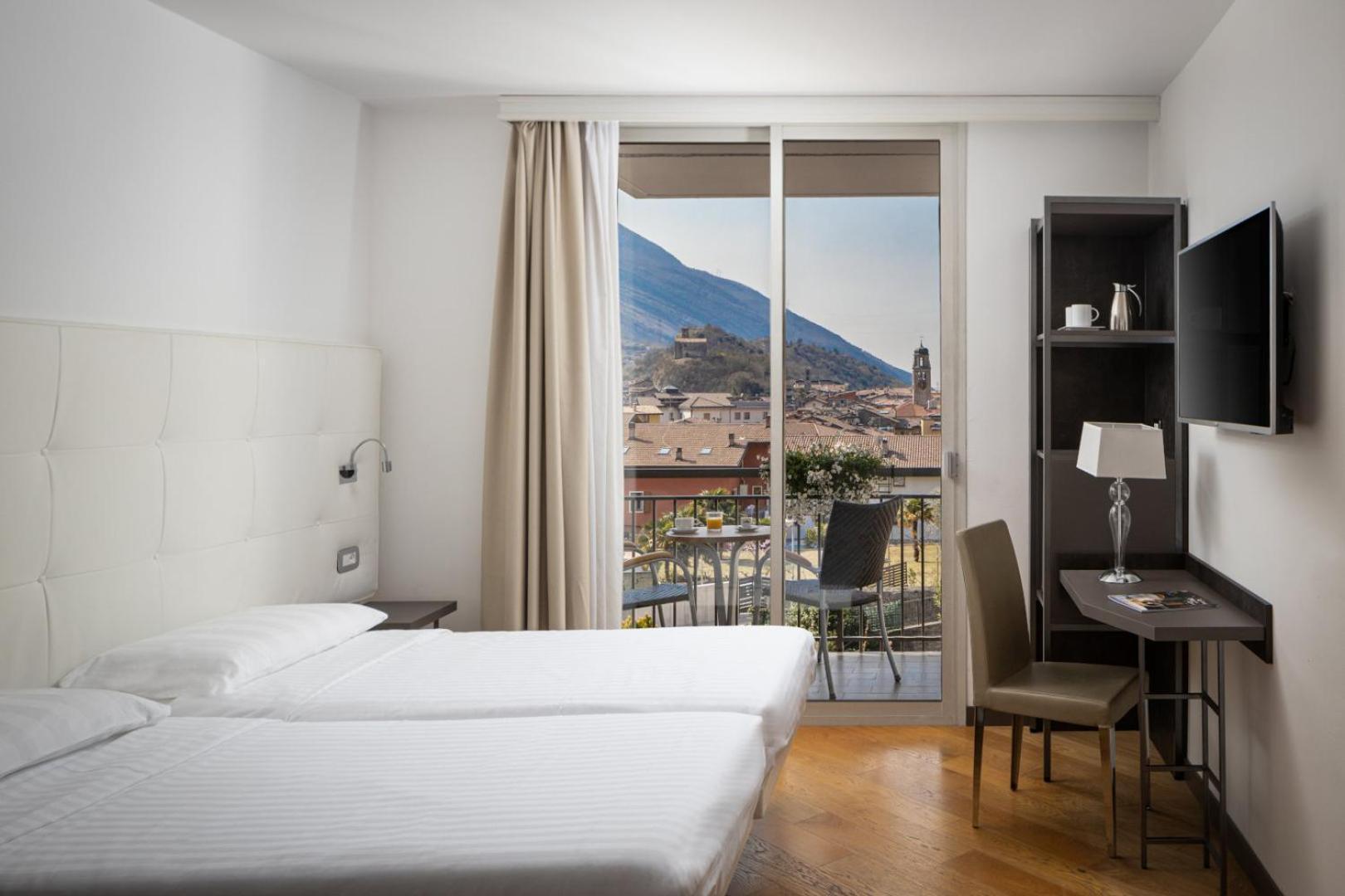 Hotel Continental - Tonelli Hotels Torbole Sul Garda Exteriér fotografie