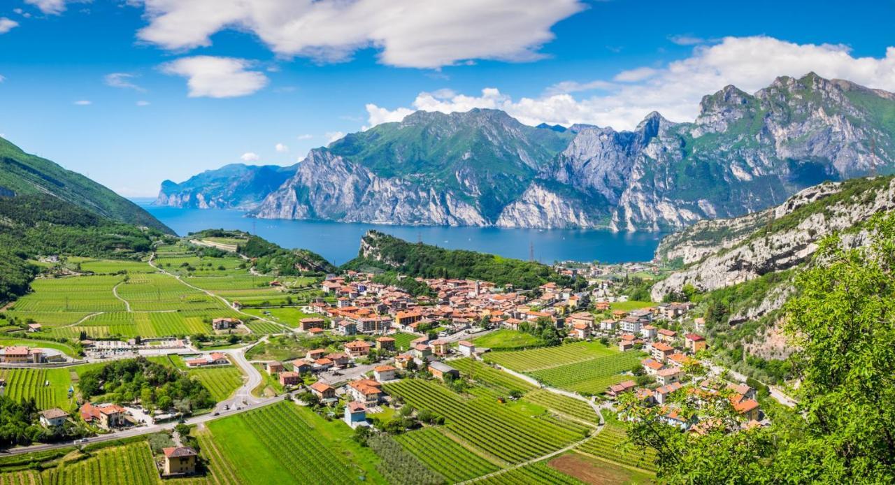 Hotel Continental - Tonelli Hotels Torbole Sul Garda Exteriér fotografie