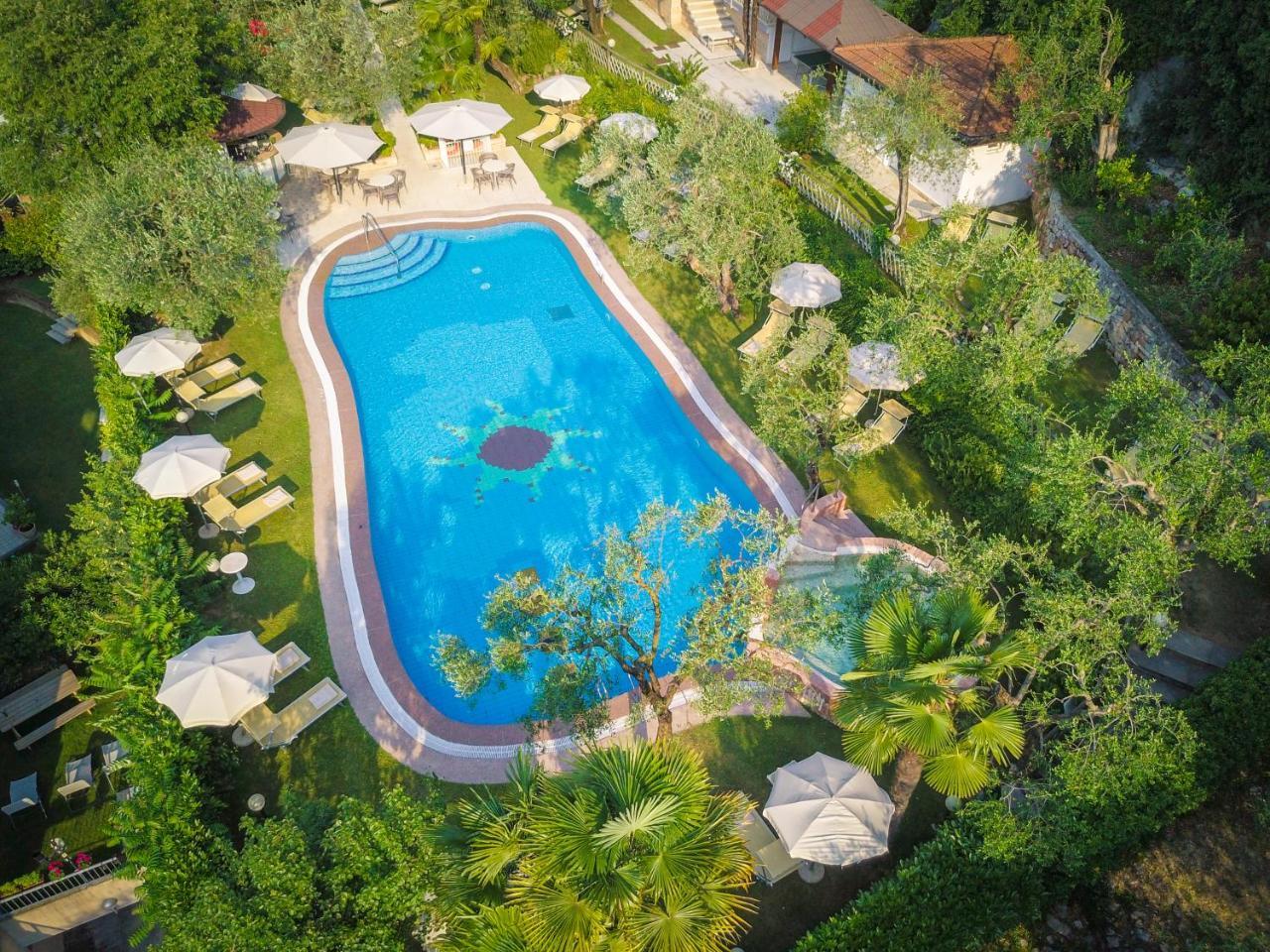 Hotel Continental - Tonelli Hotels Torbole Sul Garda Exteriér fotografie